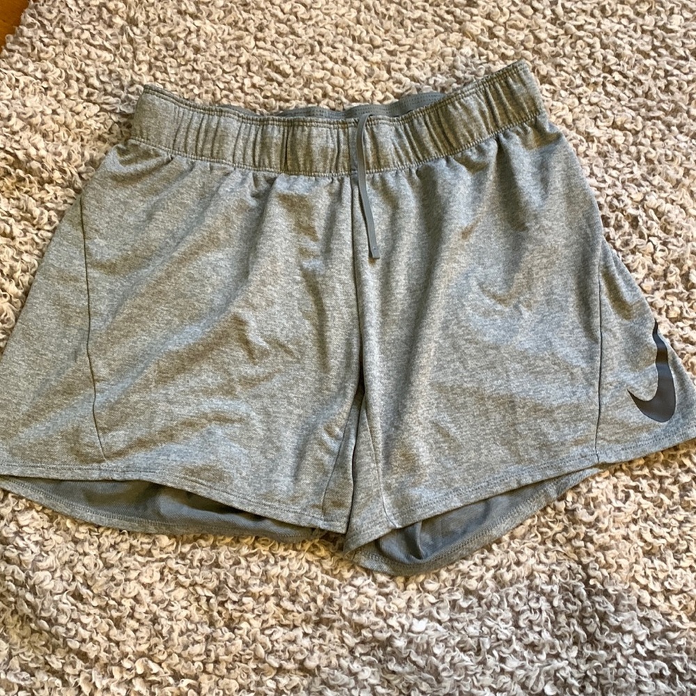 Like new Nike shorts size S